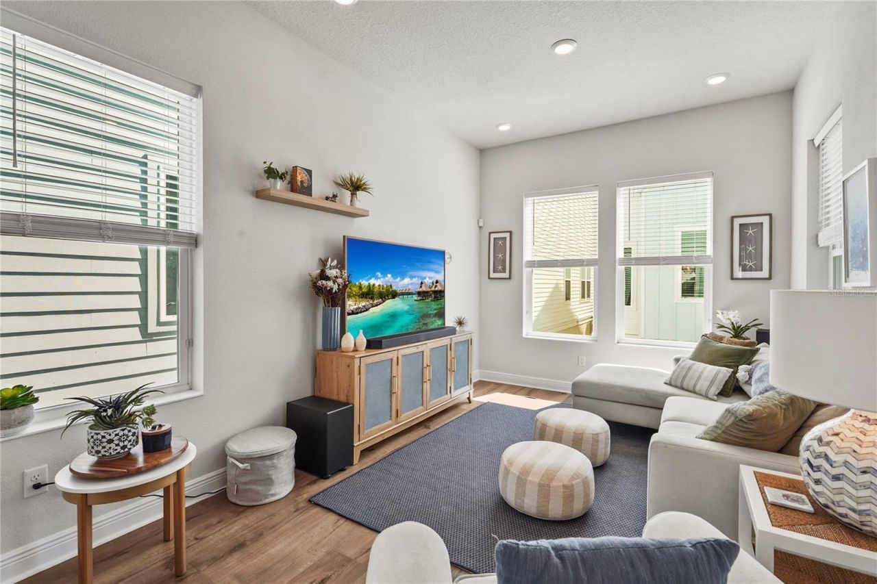 2505 Boone Court , Sarasota, FL 34237 Photo