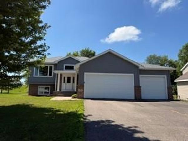 9155 Fairway Hill Drive, Elko New Market, MN 55020