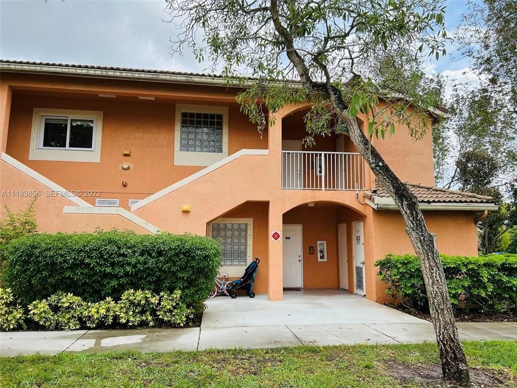 6944 SW 39th Street, Unit B203, Davie, FL 33314 Photo
