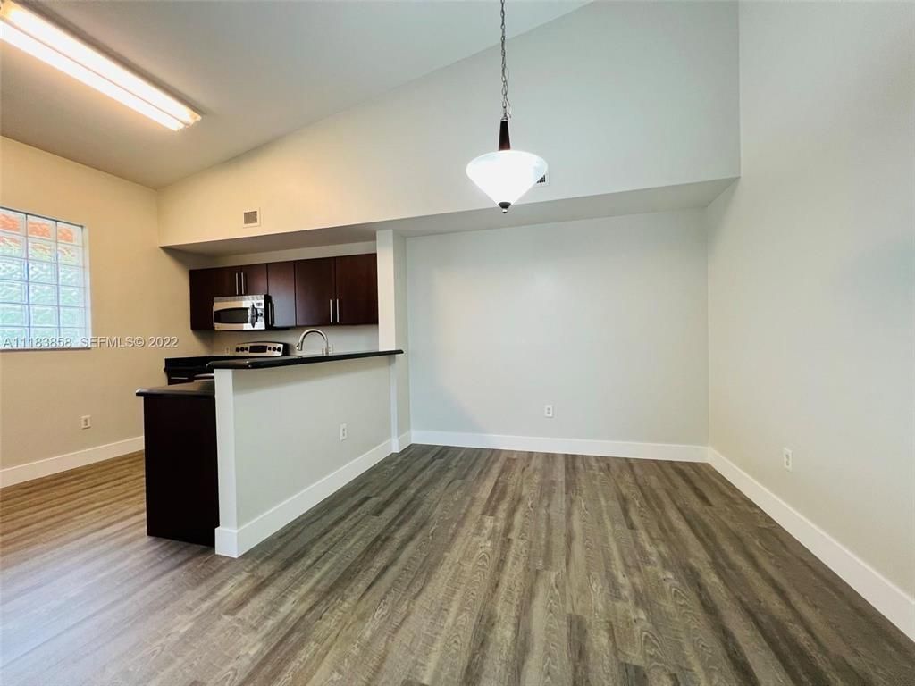 6944 SW 39th Street, Unit B203, Davie, FL 33314 Photo