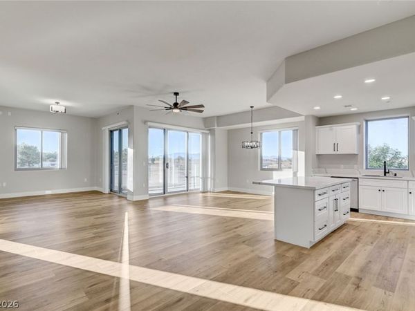 8255 Las Vegas Boulevard, Unit 201, Las Vegas, NV 89123