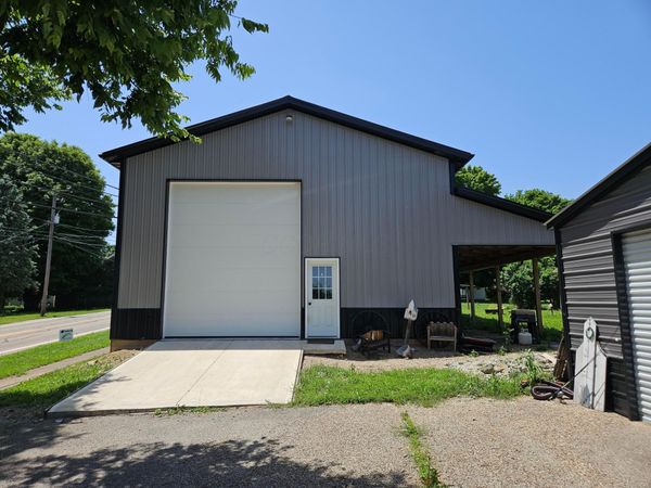 166 E Liberty Street, Martinsburg, OH 43037