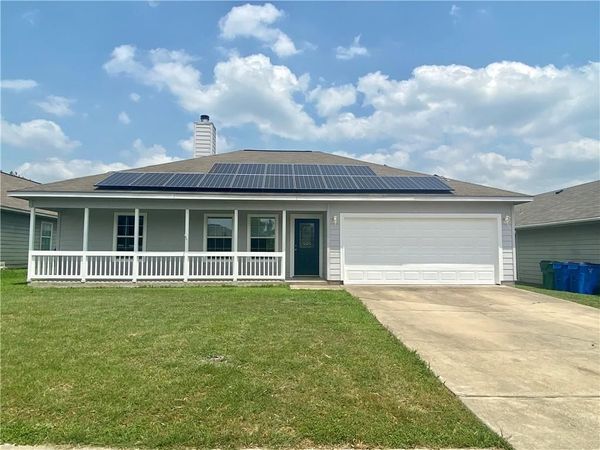504 Debra DR, Taylor, TX 76574