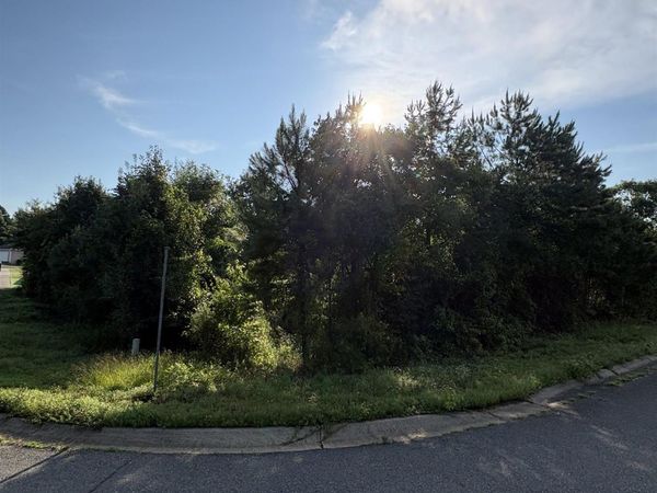 Lot 10 Somersett , Arkadelphia, AR 71923