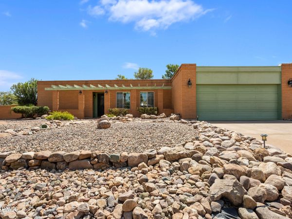 1932 PICCADILLY Lane, Sierra Vista, AZ 85635