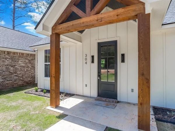 304 Lake Road, Plain Dealing, LA 71064