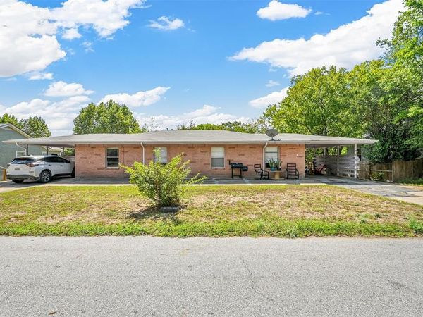 120 E Monterey Street , Denison, TX 75021