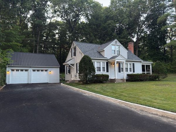 6 Nokomis, Wilbraham, MA 01095