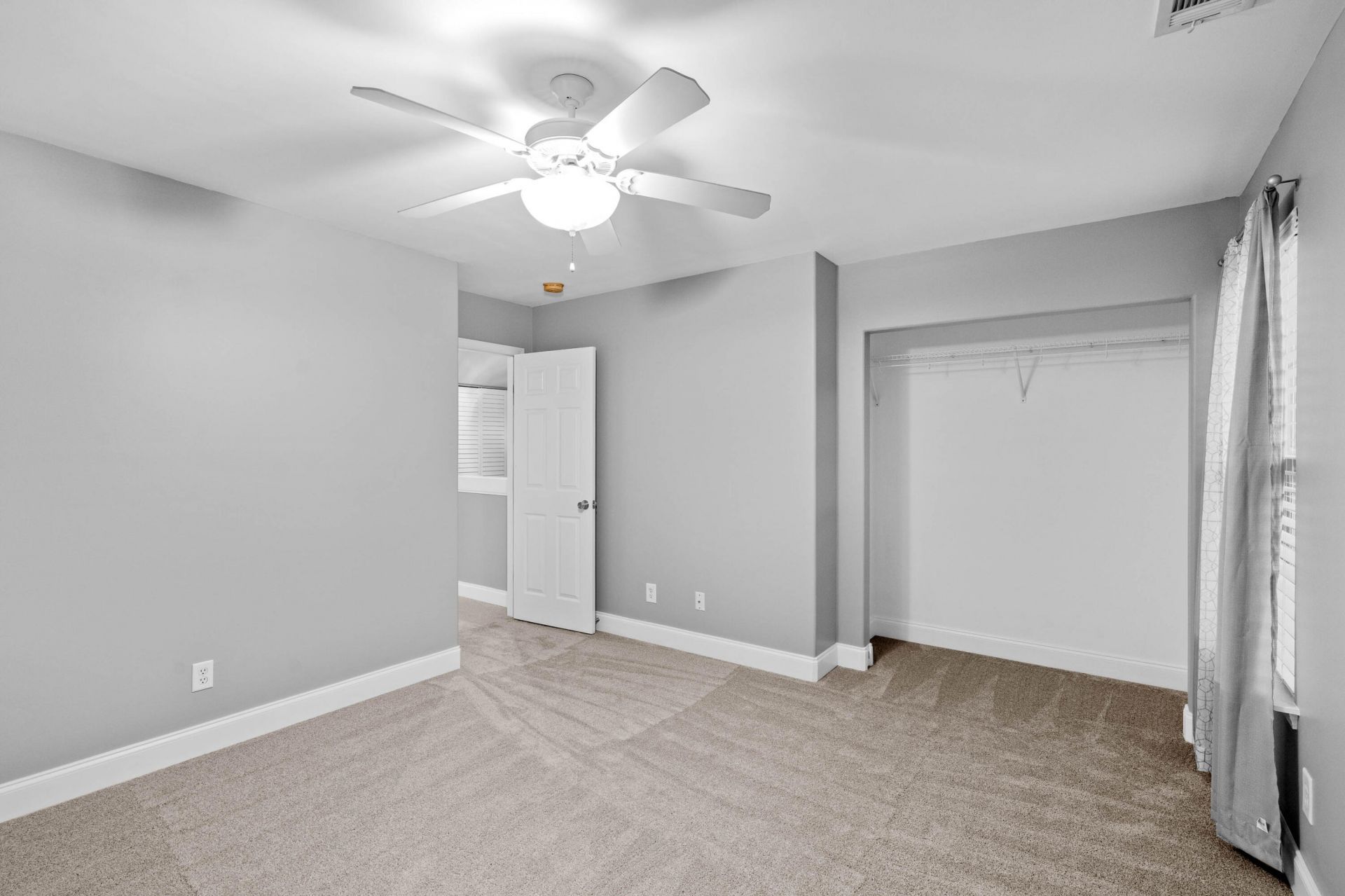 271 Hearthstone Drive Photo 28