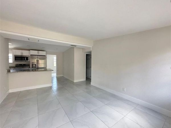 2240 Estey AVE , NAPLES, FL 34104