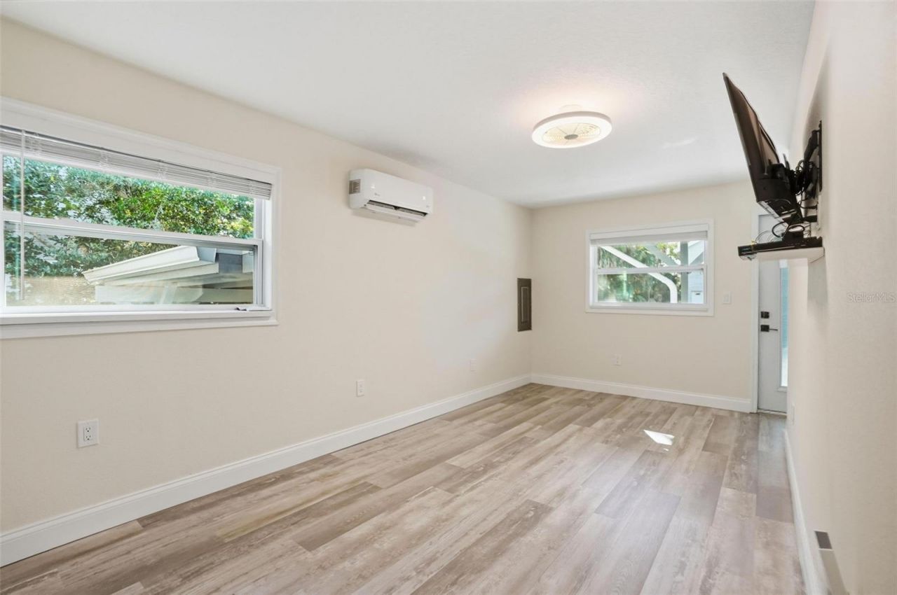 7266 Tropical Drive , Weeki Wachee, FL 34607 Photo