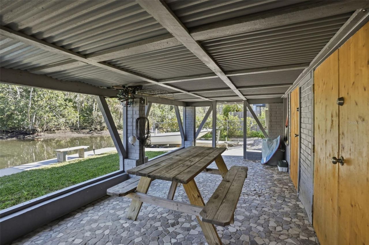 7266 Tropical Drive , Weeki Wachee, FL 34607 Photo