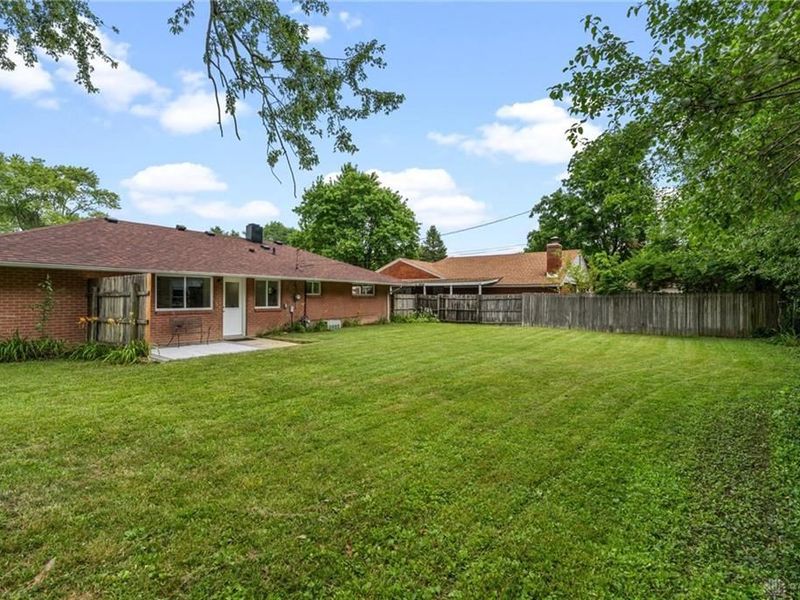 5316 Powell Road, Huber Heights, OH 45424 Photo 5