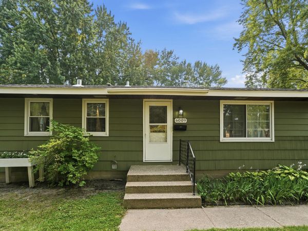 6009 Quebec Avenue N, New Hope, MN 55428