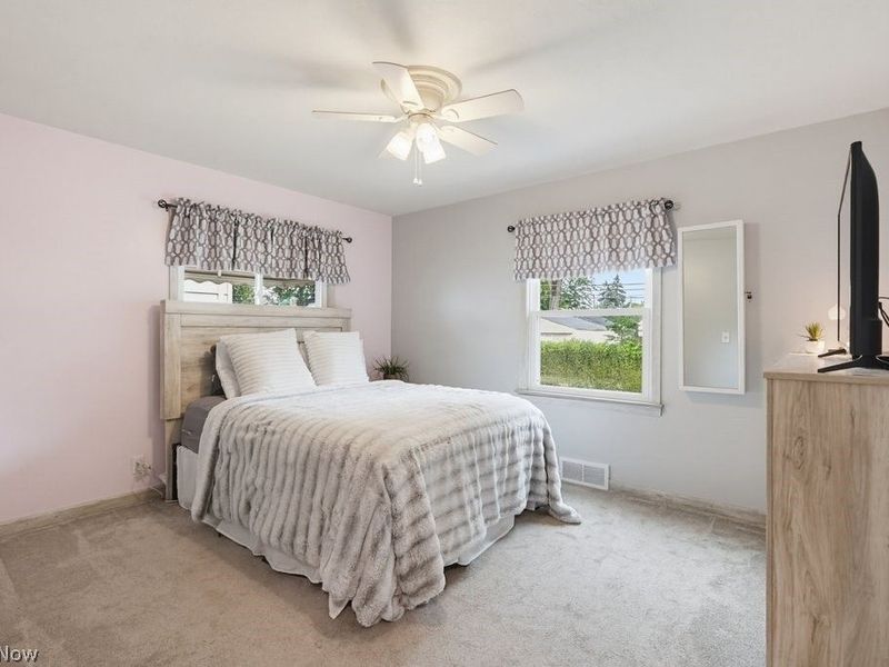 30426 Thomas Street, Willowick, OH 44095 Photo 10