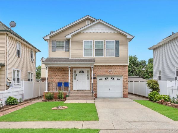 99 Ormond Street , Hempstead, NY 11550