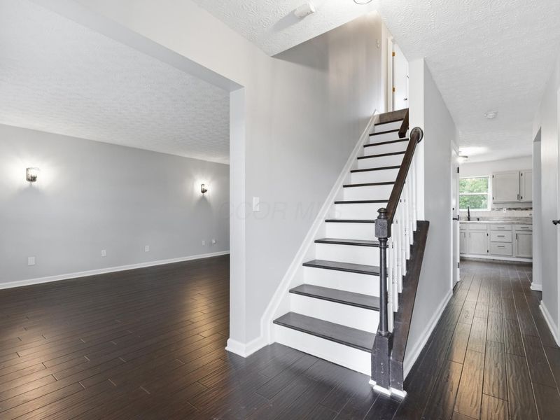 5100 Locust Post Lane, Columbus, OH 43230 Photo 11