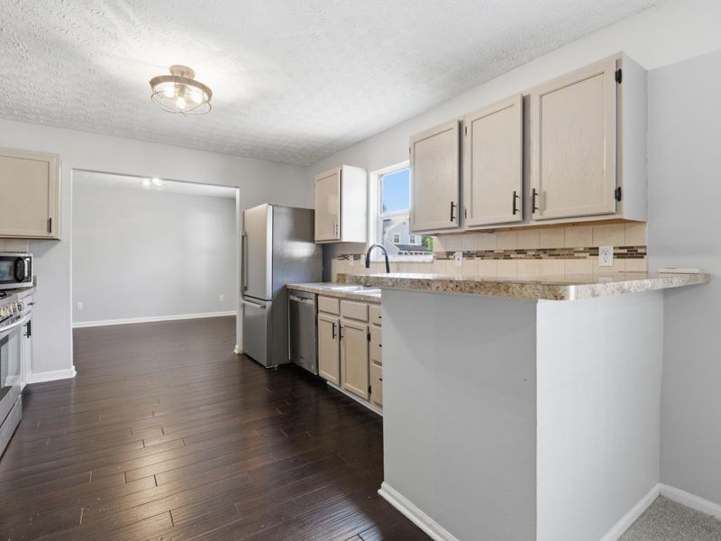 5100 Locust Post Lane, Columbus, OH 43230 Photo 12