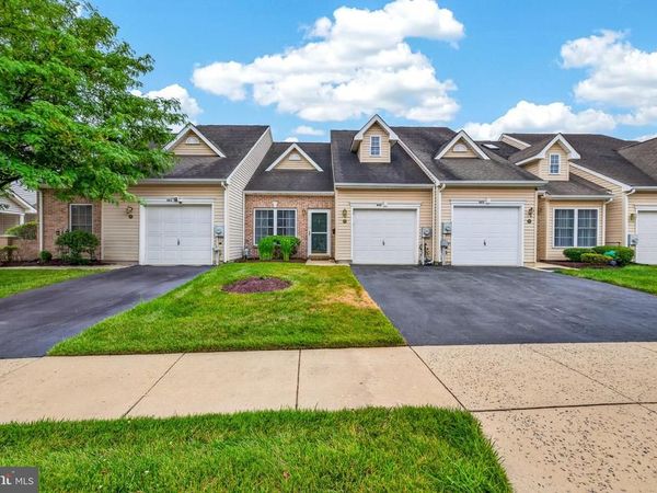 463 SWEETMAN DRIVE, BEAR, DE 19701
