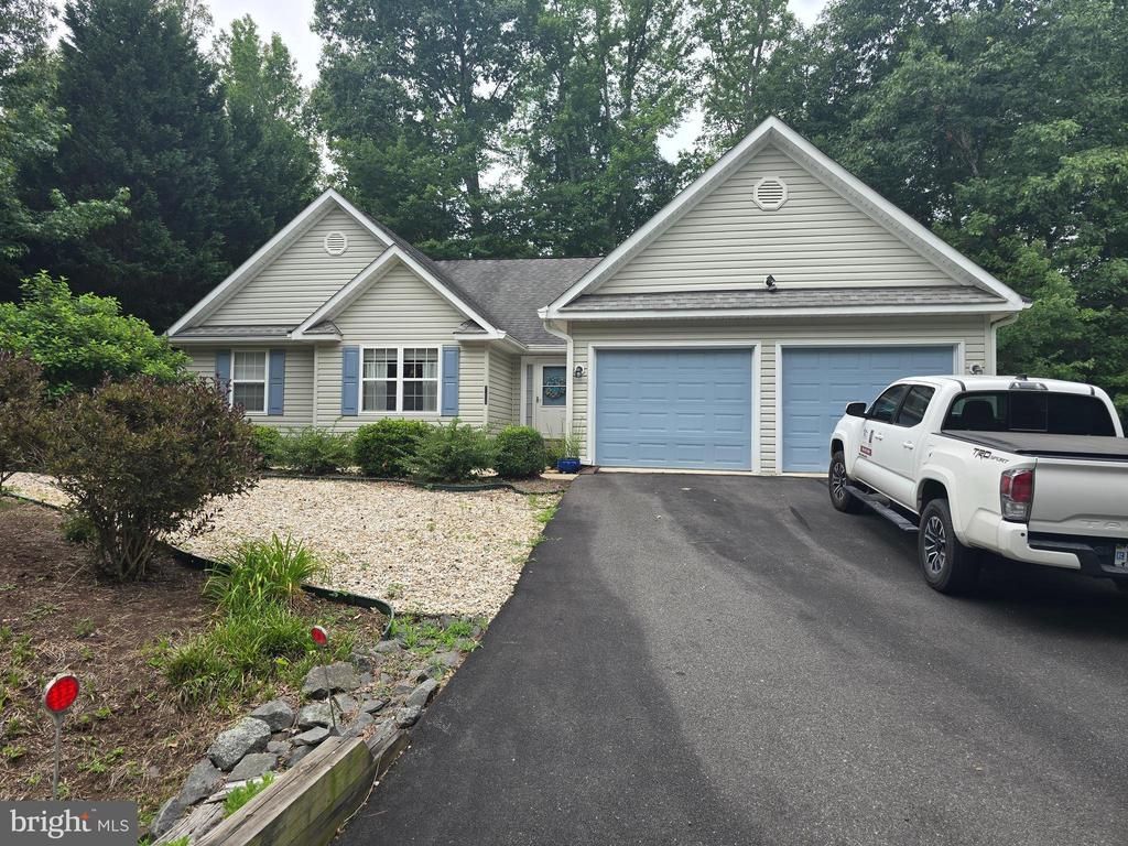 8256 Reagan Drive, King George, VA 22485 Main Photo