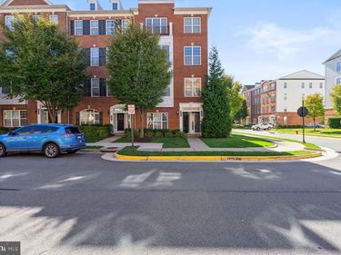 43085 THOROUGHFARE GAP TERRACE, ASHBURN, VA 20148