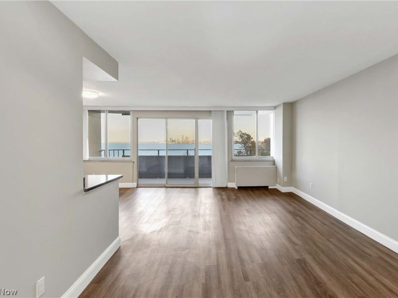 12900 Lake Avenue, Unit 626, Lakewood, OH 44107 Photo 5
