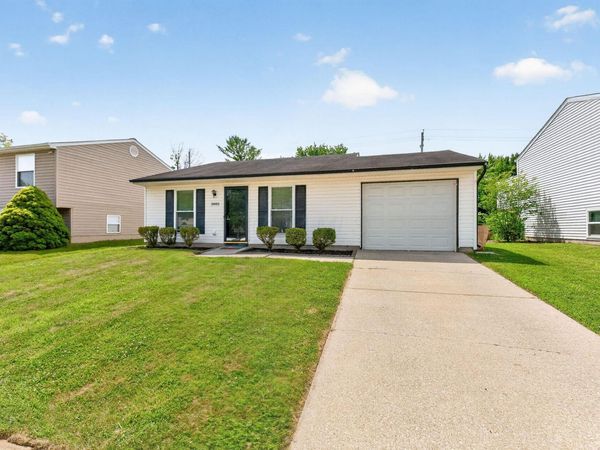 3885 Farm Brook Lane , Columbus, OH 43204