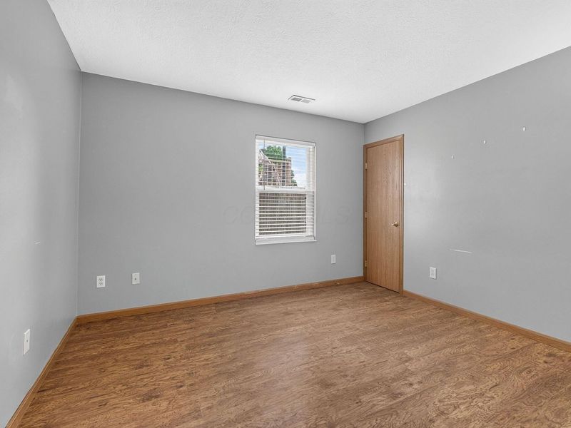 3885 Farm Brook Lane, Columbus, OH 43204 Photo 15