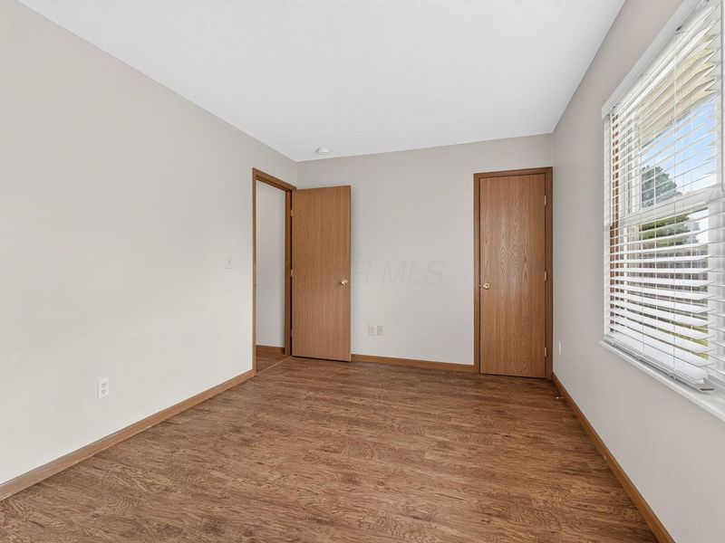 3885 Farm Brook Lane, Columbus, OH 43204 Photo 22