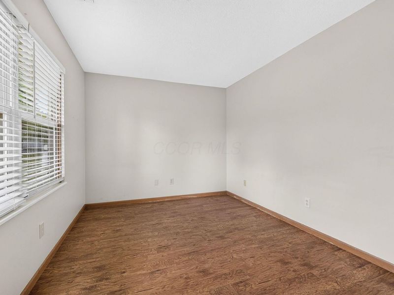 3885 Farm Brook Lane, Columbus, OH 43204 Photo 23