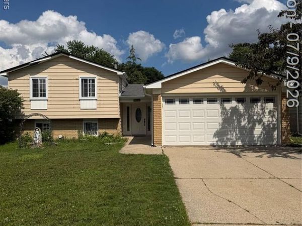 39392 Owendale Drive, Sterling Heights, MI 48310
