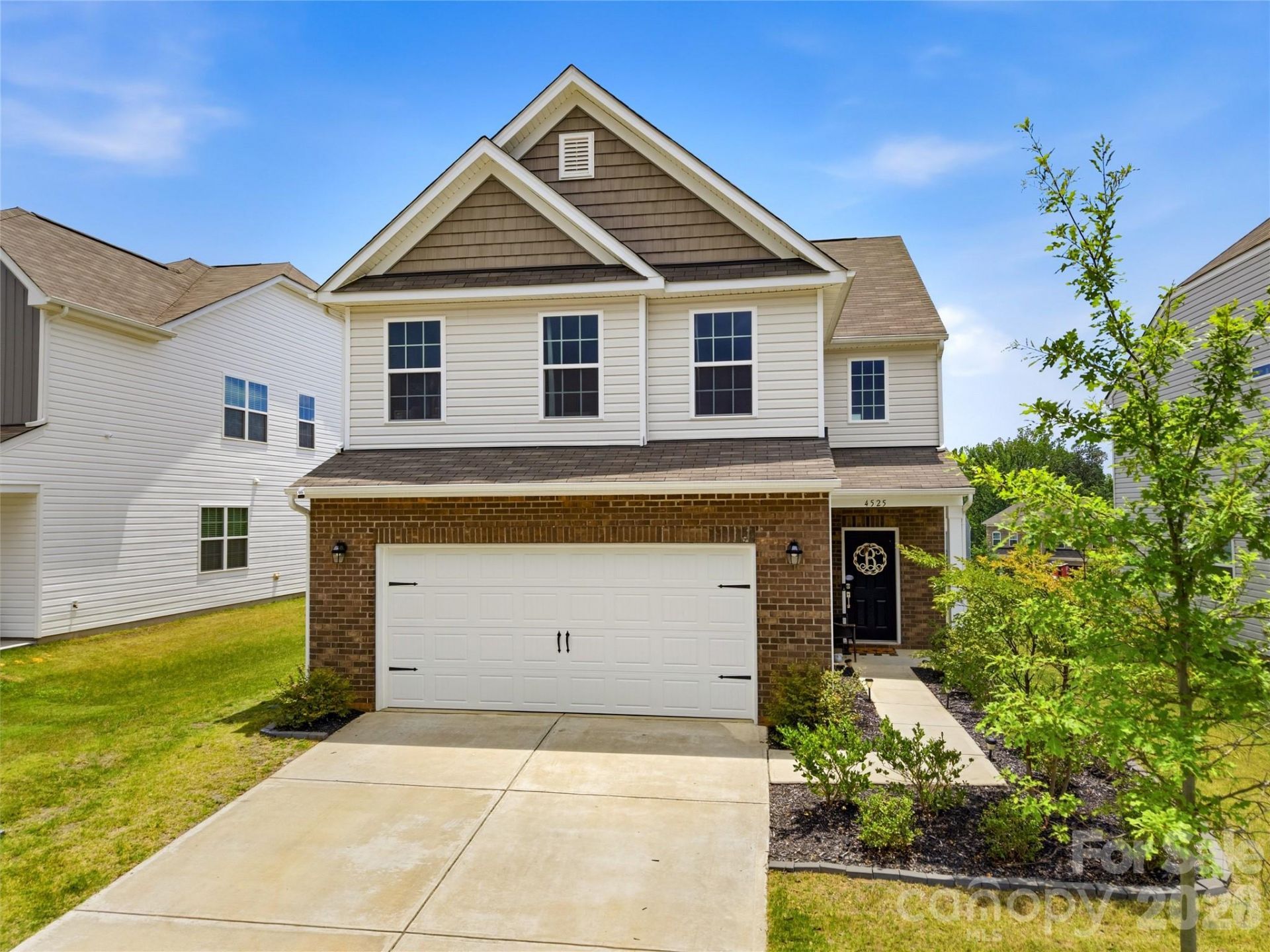4525 Clifton Mill Lane, Maiden, NC 28650 Main Photo