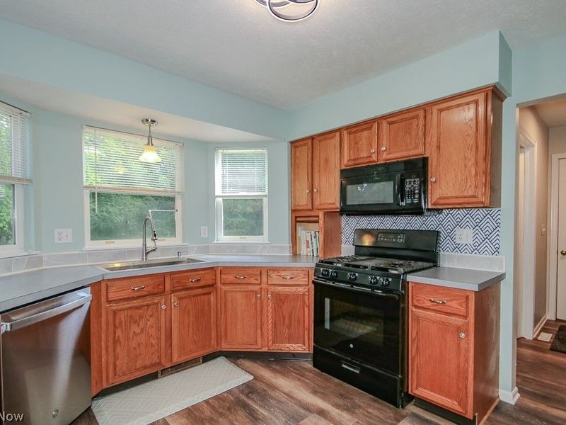 104 Charter Drive, Northfield Center, OH 44067 Photo 20