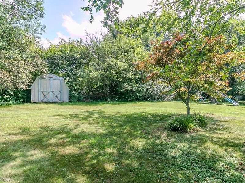 104 Charter Drive, Northfield Center, OH 44067 Photo 6