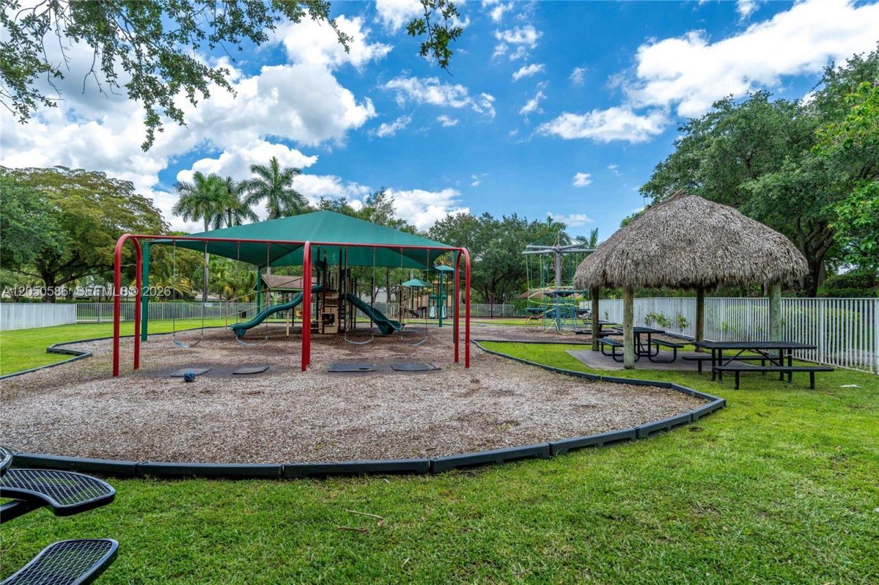 3855 Oak Ridge Cir , Weston, FL 33331 Photo