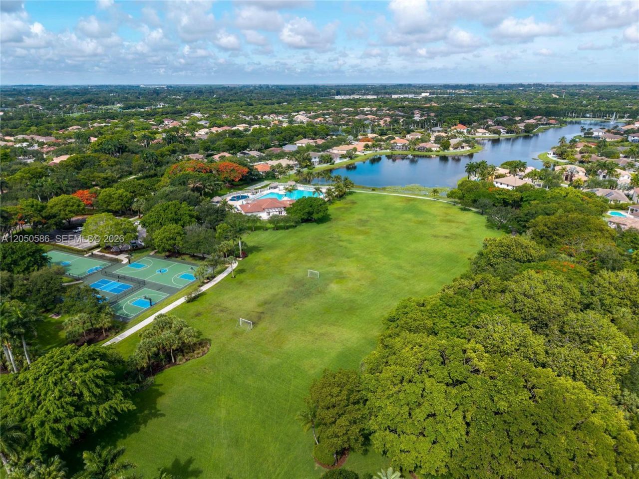 3855 Oak Ridge Cir , Weston, FL 33331 Photo