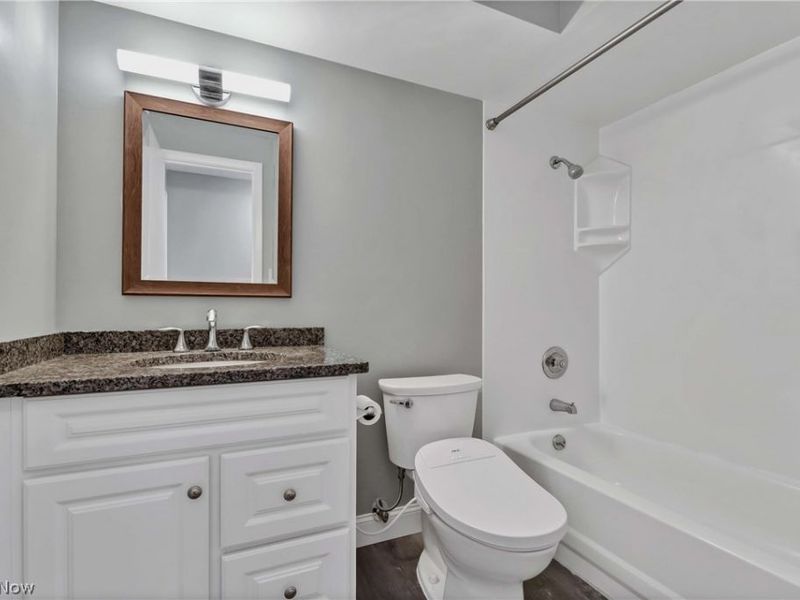12900 Lake Avenue, Unit 626, Lakewood, OH 44107 Photo 21