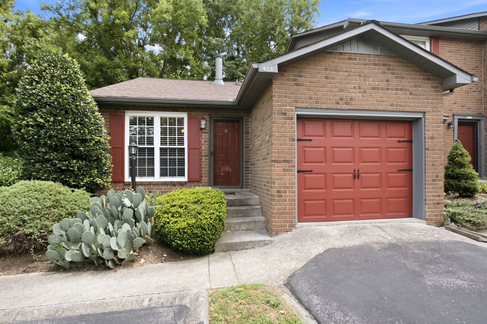 481 Hickory Glade Dr, Antioch, TN 37013 Main Photo