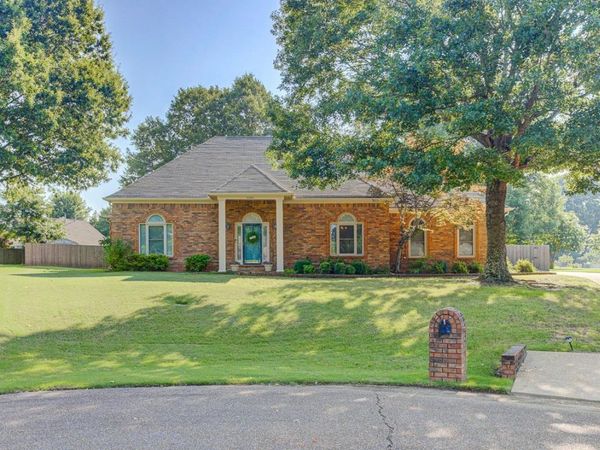 3390 PEMBROKE ELLIS CV, Bartlett, TN 38133