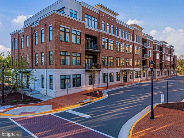 5 STATIONMASTER STREET SE, Unit 203, LEESBURG, VA 20175