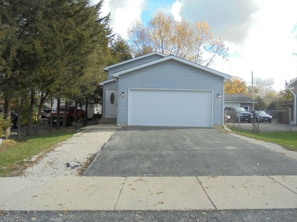 1511 LOTUS Drive , Round Lake Beach, IL 60073