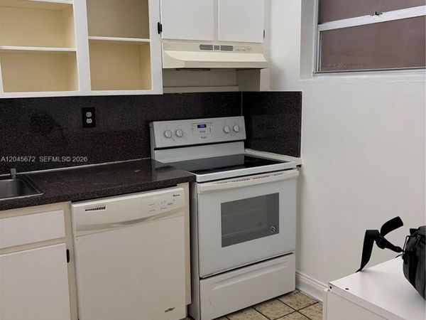 1150 Collins Ave , Unit 404, Miami Beach, FL 33139