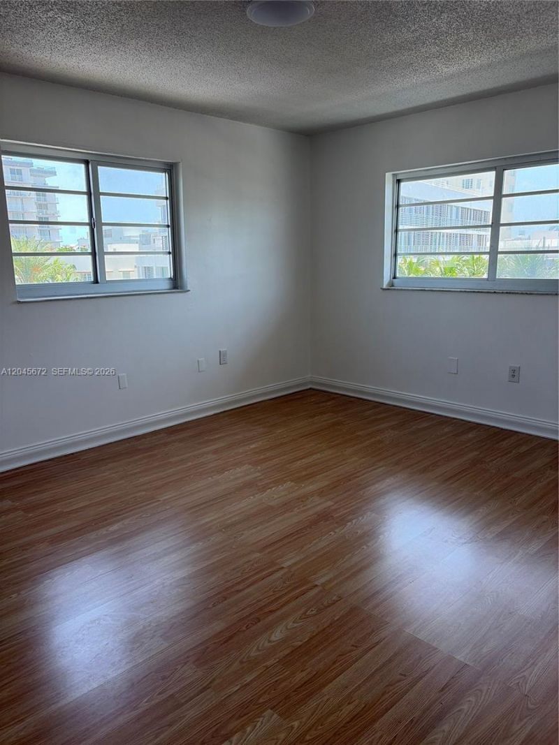 1150 Collins Ave , Unit 404, Miami Beach, FL 33139 Photo