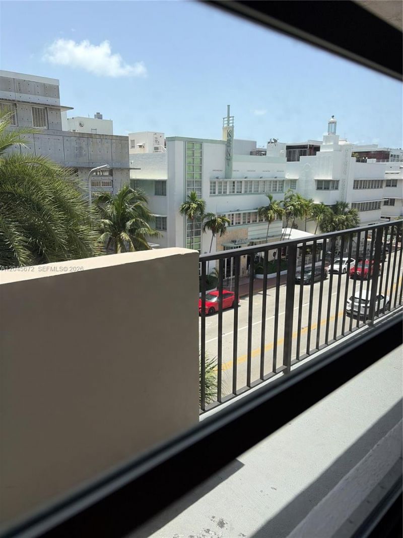 1150 Collins Ave , Unit 404, Miami Beach, FL 33139 Photo