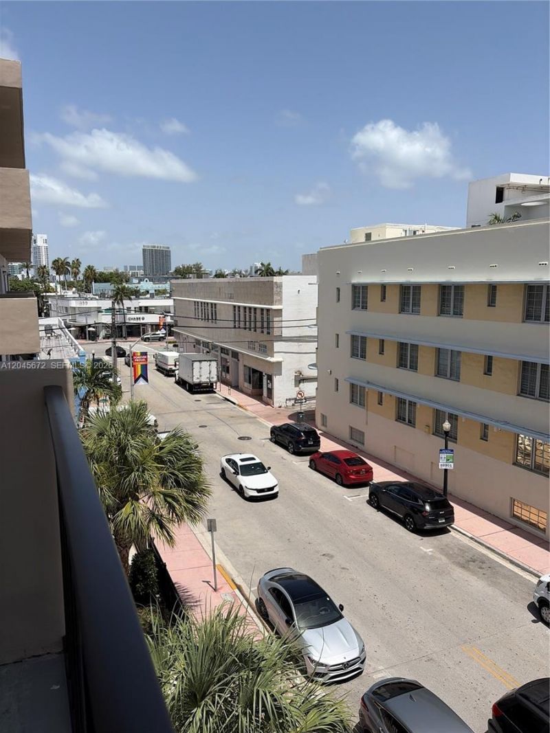 1150 Collins Ave , Unit 404, Miami Beach, FL 33139 Photo