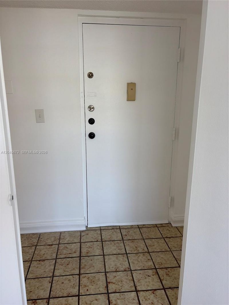 1150 Collins Ave , Unit 404, Miami Beach, FL 33139 Photo