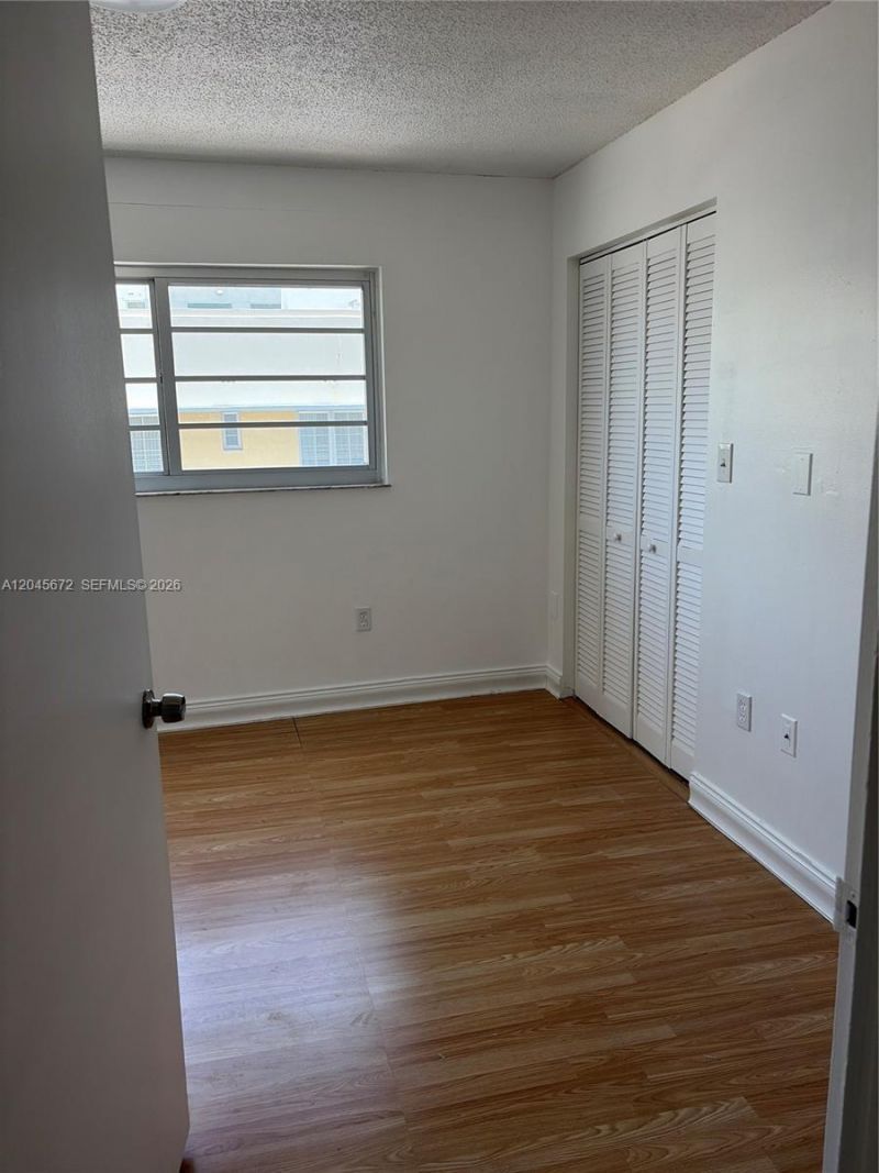 1150 Collins Ave , Unit 404, Miami Beach, FL 33139 Photo