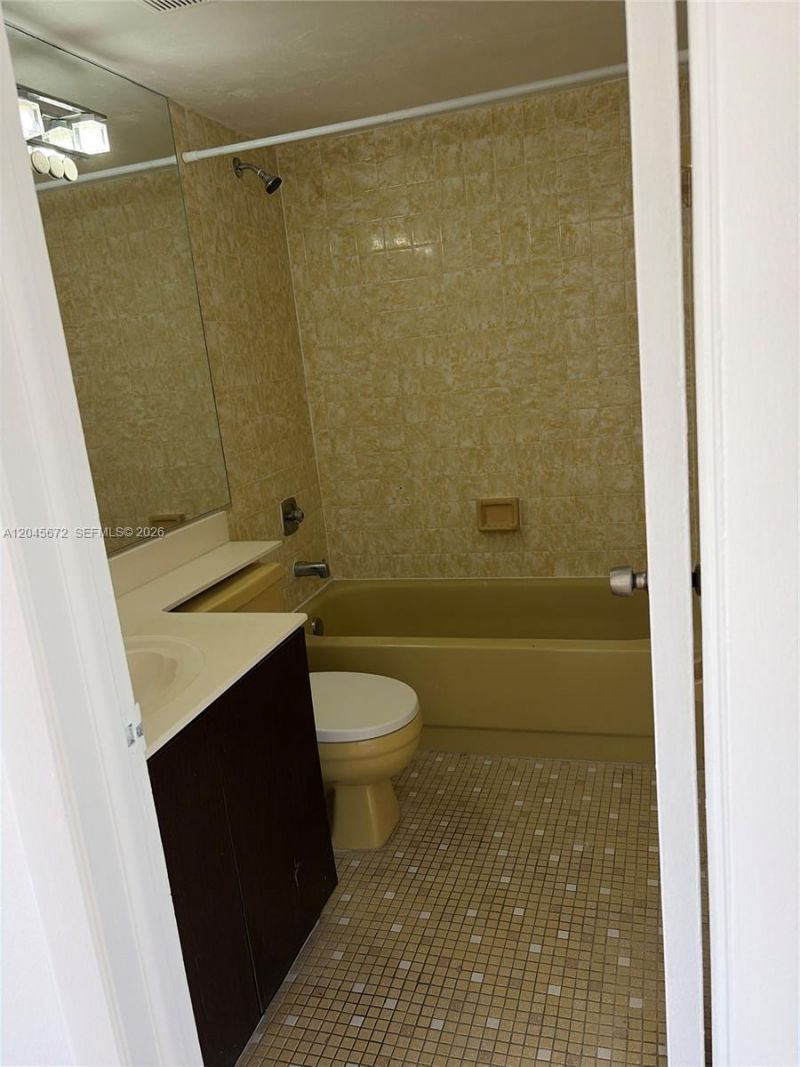 1150 Collins Ave , Unit 404, Miami Beach, FL 33139 Photo