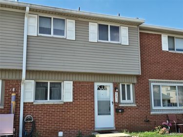 28928 Manchester Street, Westland, MI 48185