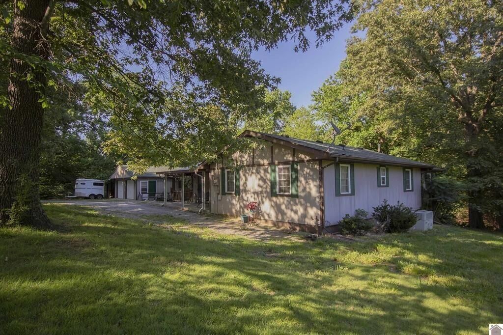 72 Holt Road, Kuttawa, KY 42055